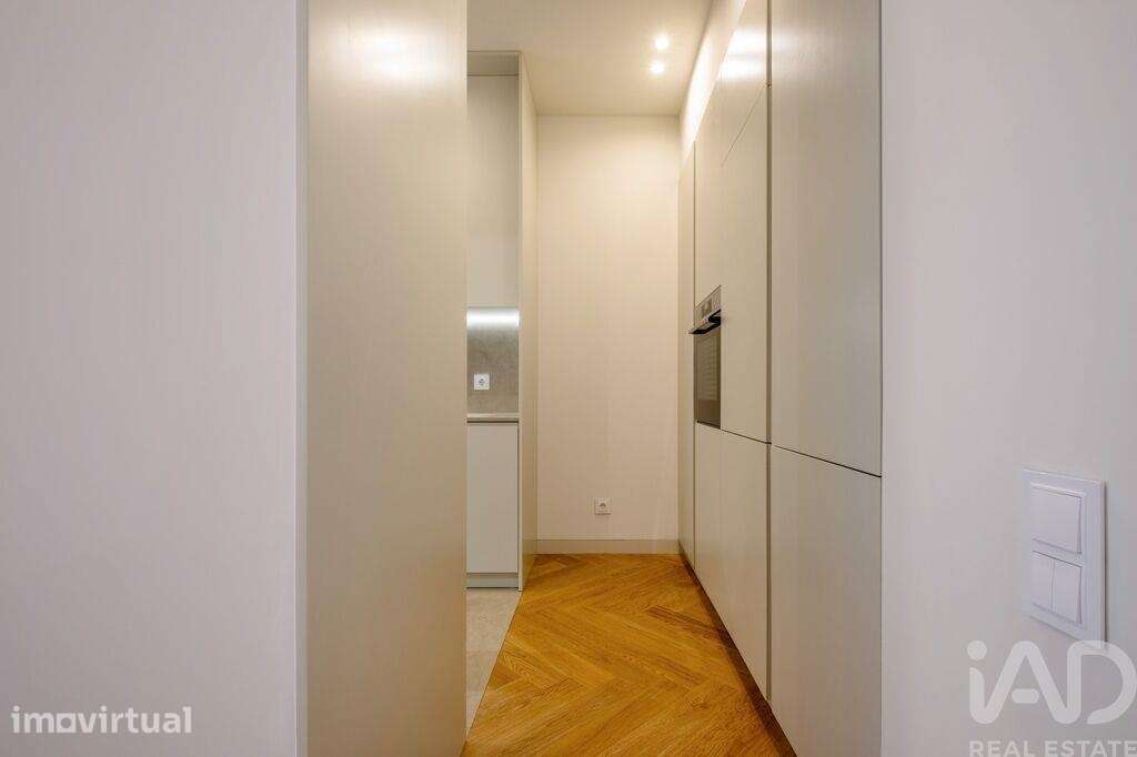 Apartamento T2 em Cedofeita, Santo Ildefonso, Sé, Miragaia, São Nicola - Grande imagem: 3/21