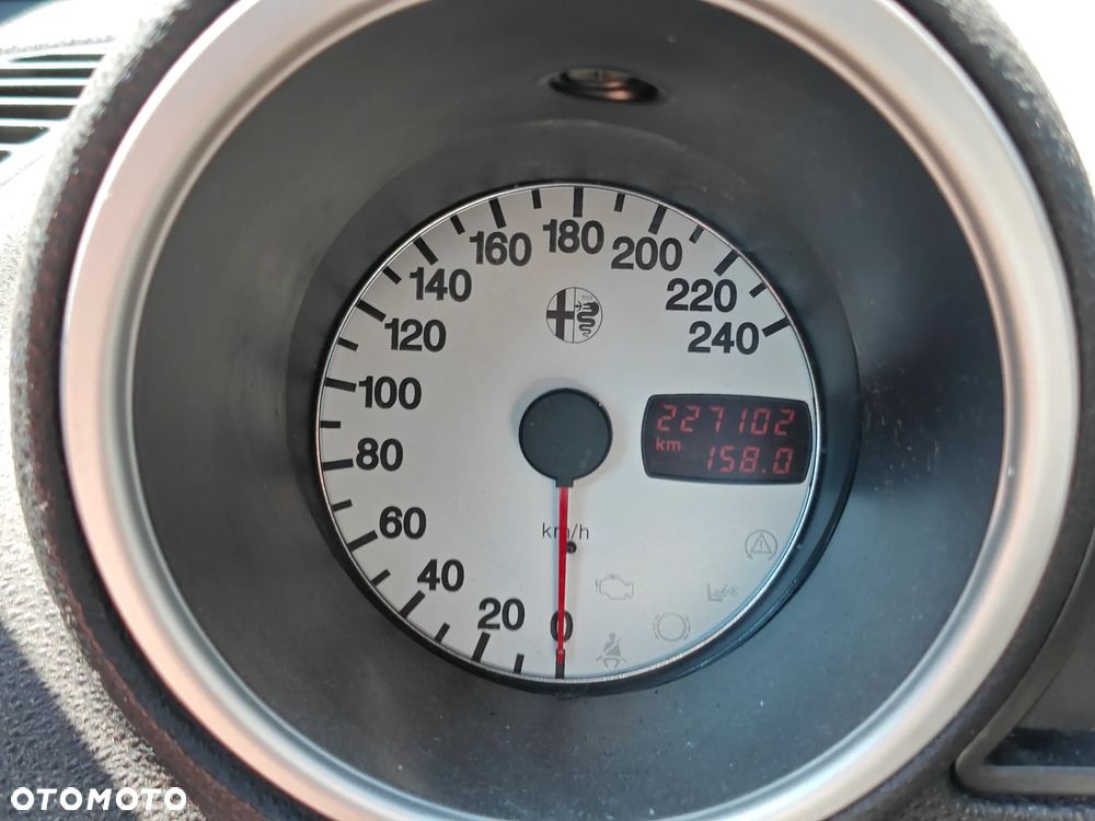 Alfa Romeo 156 1.9 JTD Distinctive - 21