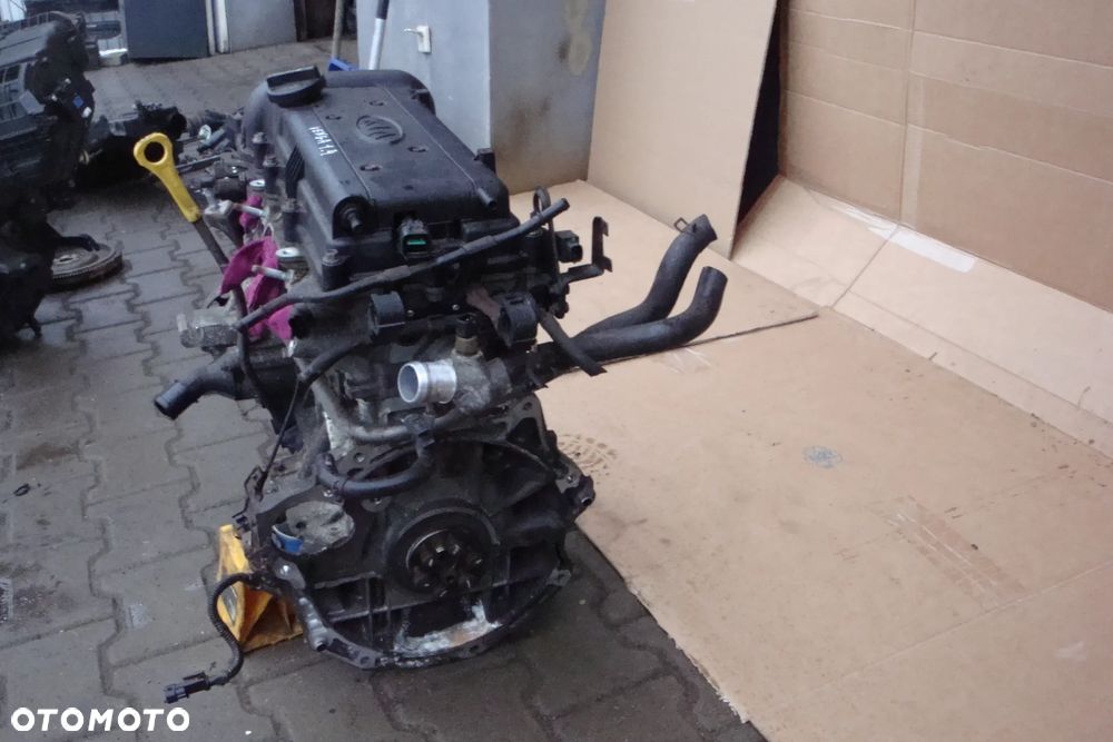 KIA CEED VENGA 1.6  silnik G4FC - 2
