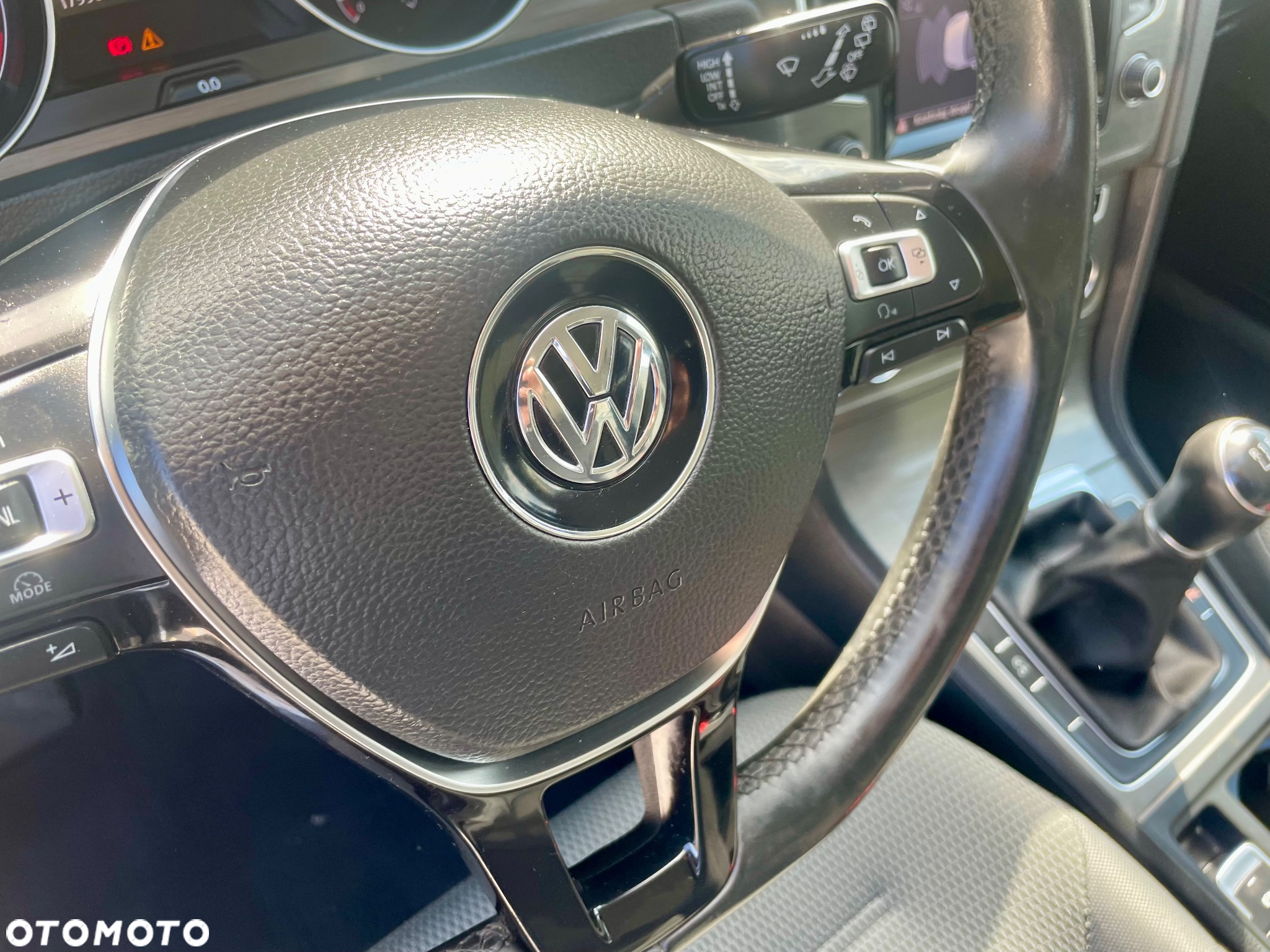 Volkswagen Golf VII 1.6 TDI BMT Comfortline - 31