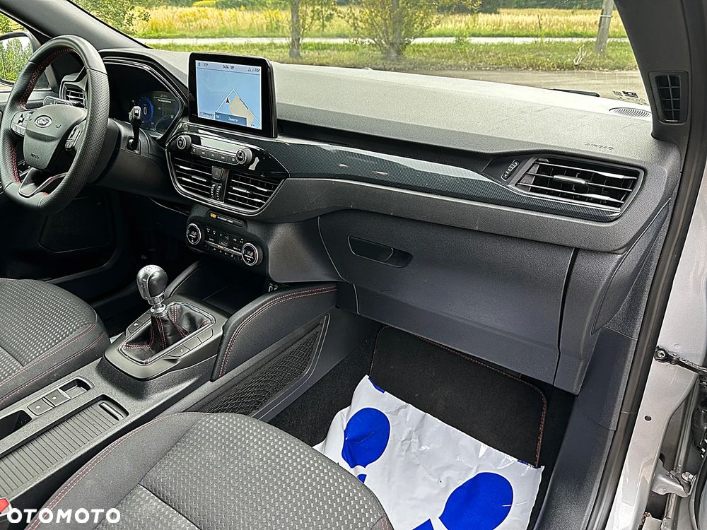 Ford Kuga 1.5 EcoBoost ST-LINE X - 11