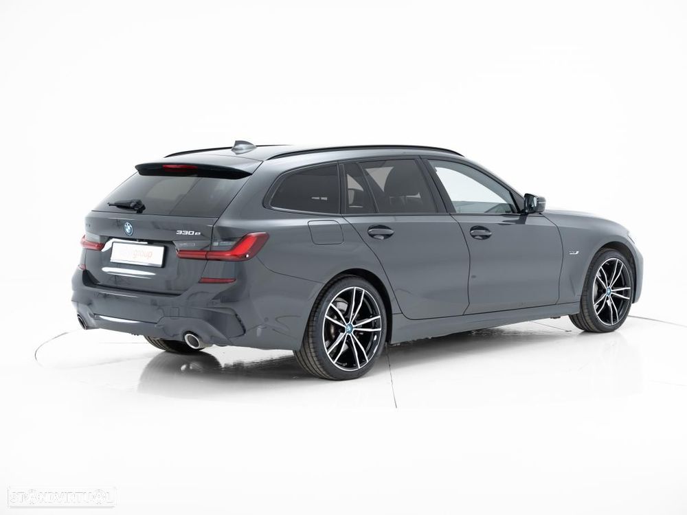 BMW 330 e xDrive Aut. M Sport - 4