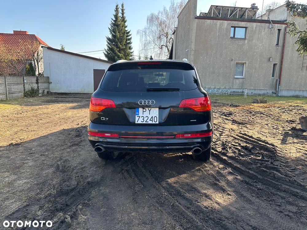 Audi Q7 4.2 FSI Quattro Tiptr - 26