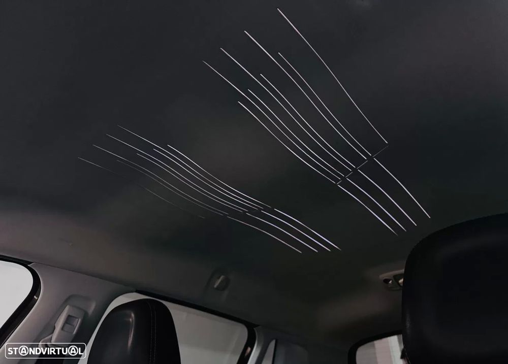 Peugeot 2008 1.6 e-HDi Allure - 35