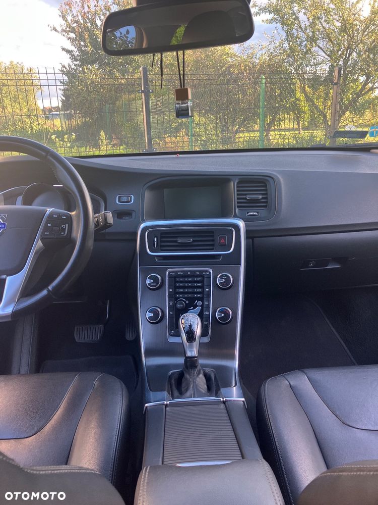 Volvo S60 T5 Powershift Momentum - 14