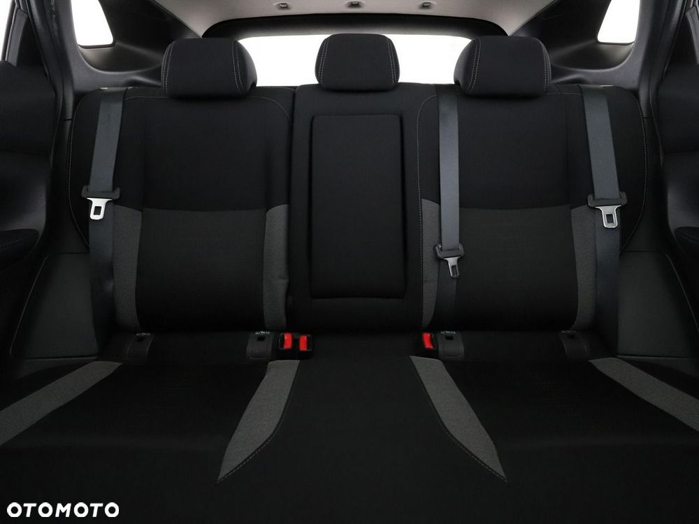 Nissan Qashqai 1.6 DIG-T N-Connecta - 19