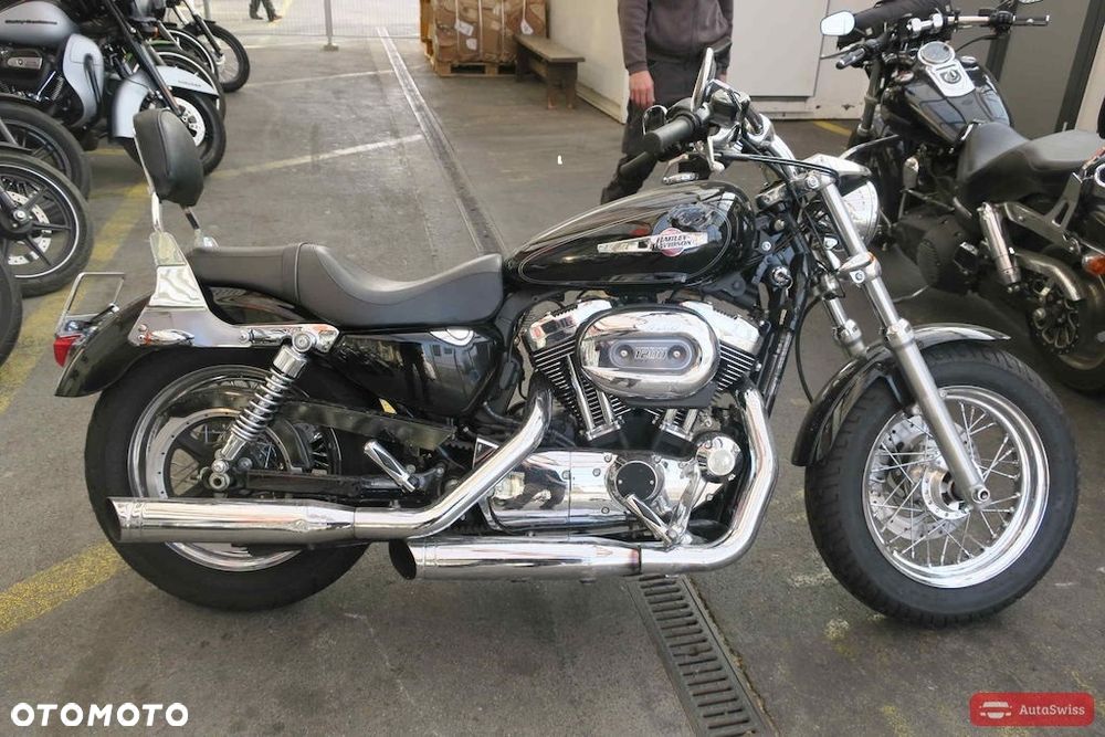 Harley-Davidson Sportster Custom 1200C - 10