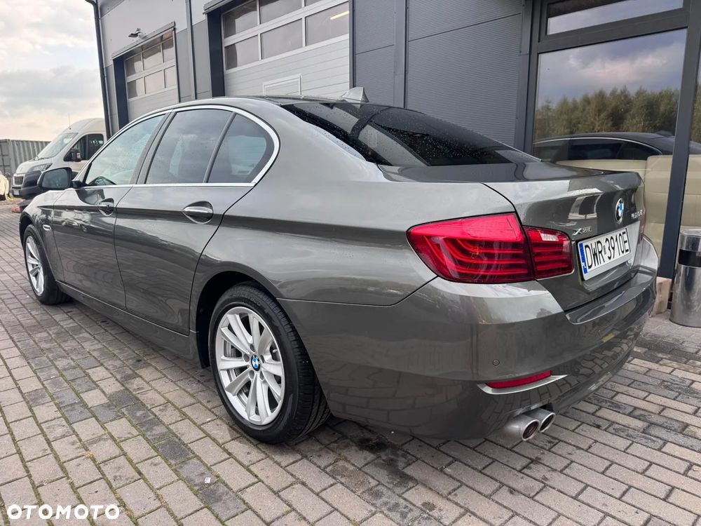 BMW Seria 5 520d xDrive Luxury Line - 12