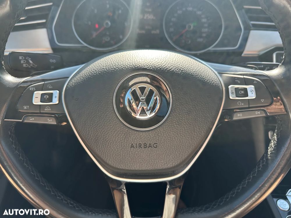 Volkswagen Passat - 7