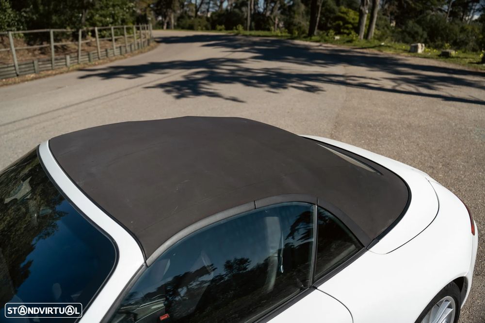 Porsche 911 (997) Carrera 4 S Cabriolet - 8