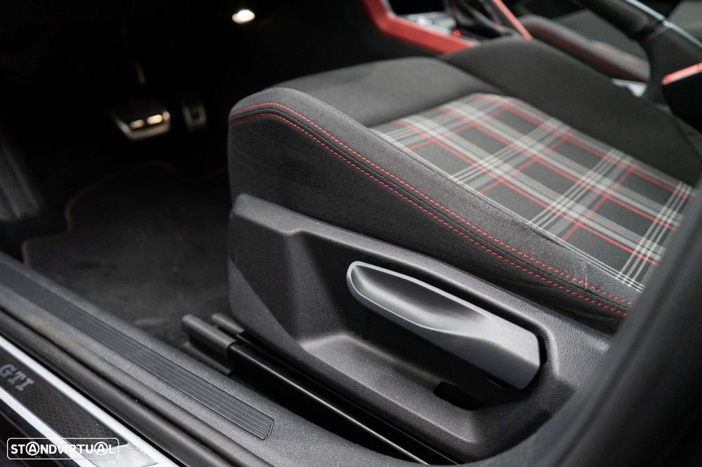 VW Polo 2.0 TSI GTI DSG - 23