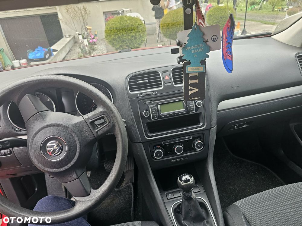 Volkswagen Golf - 10
