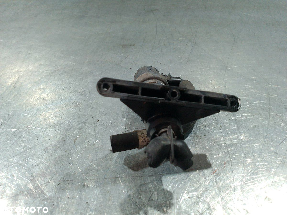 DYSZA SPRYSKIWACZA LAMPY LEWA BMW E60 7038415-07  8WT008757-01 - 5