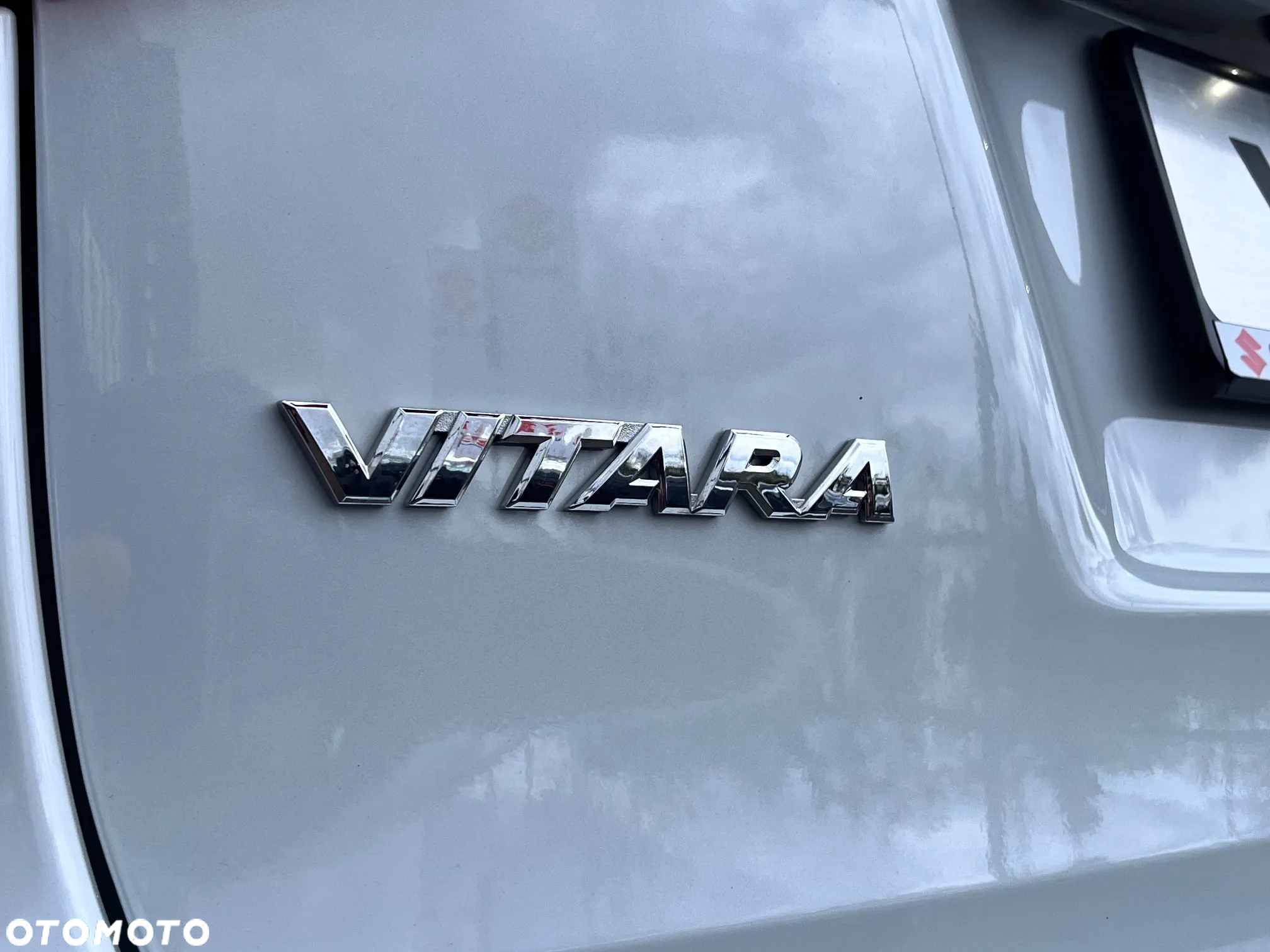 Suzuki Vitara 1.5 DualJet Hybrid Elegance Sun 4WD AGS - 17