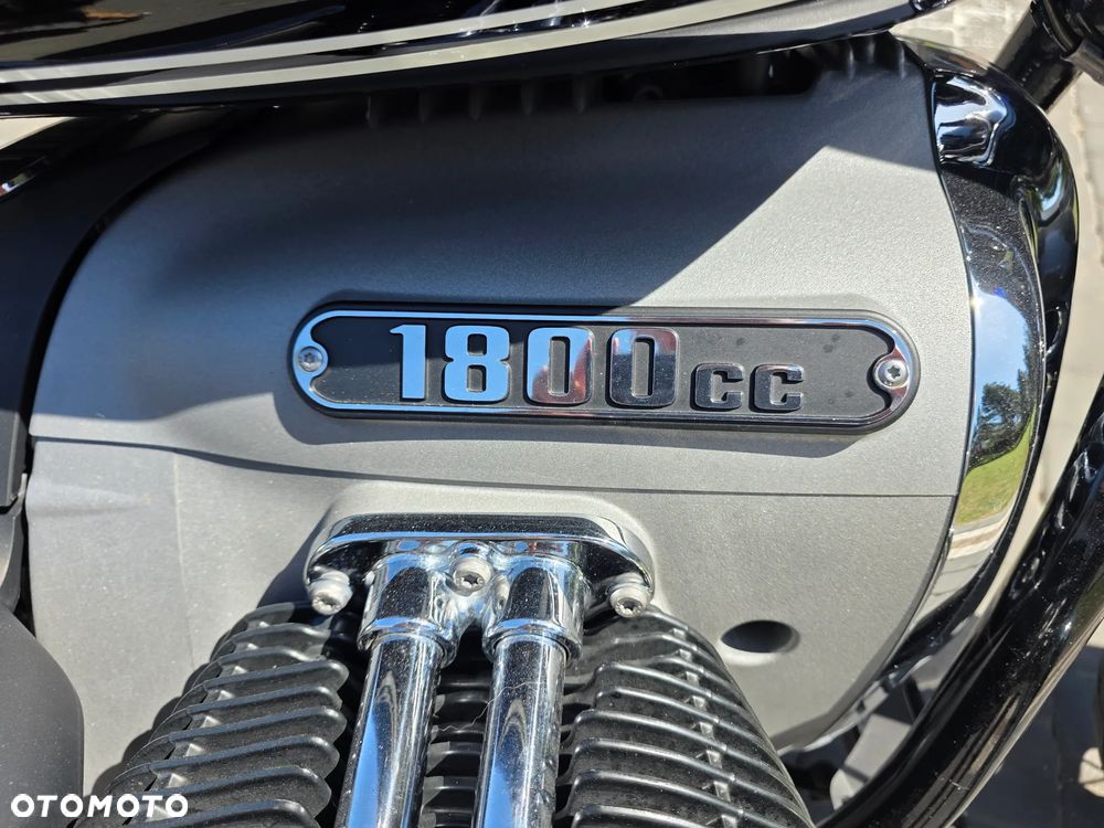 BMW R - 8