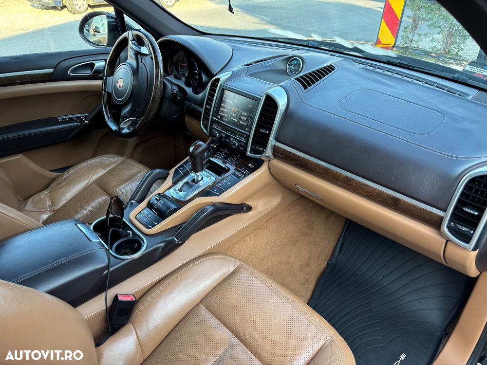Porsche Cayenne 3.0TD TipTronic - 16