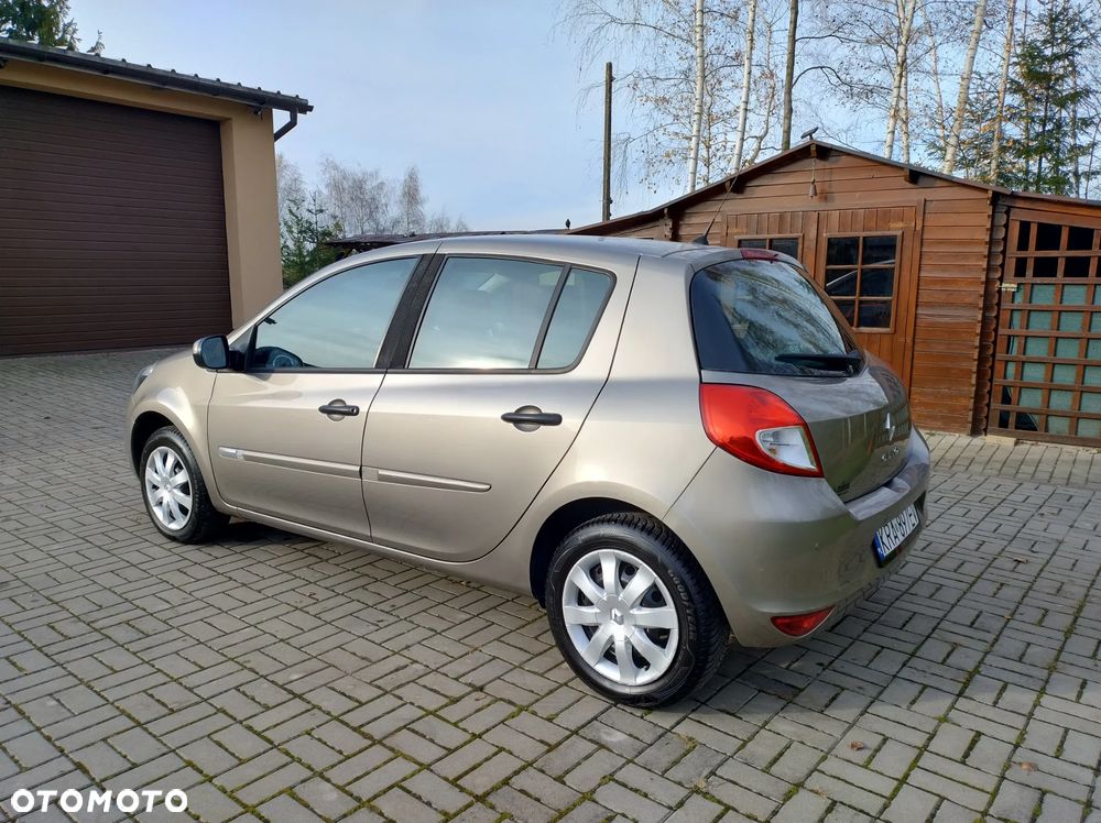 Renault Clio 1.2 16V Dynamique - 6