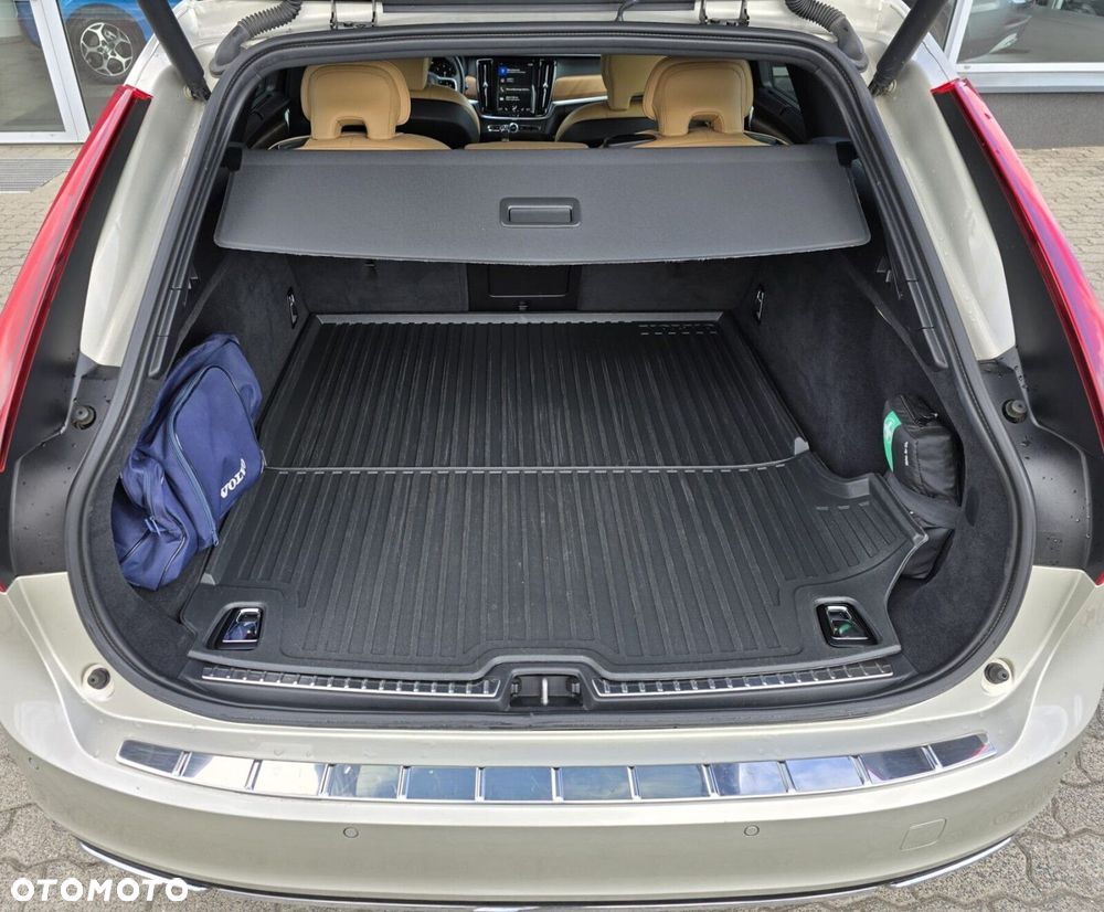 Volvo V90 D4 SCR AWD Inscription - 8