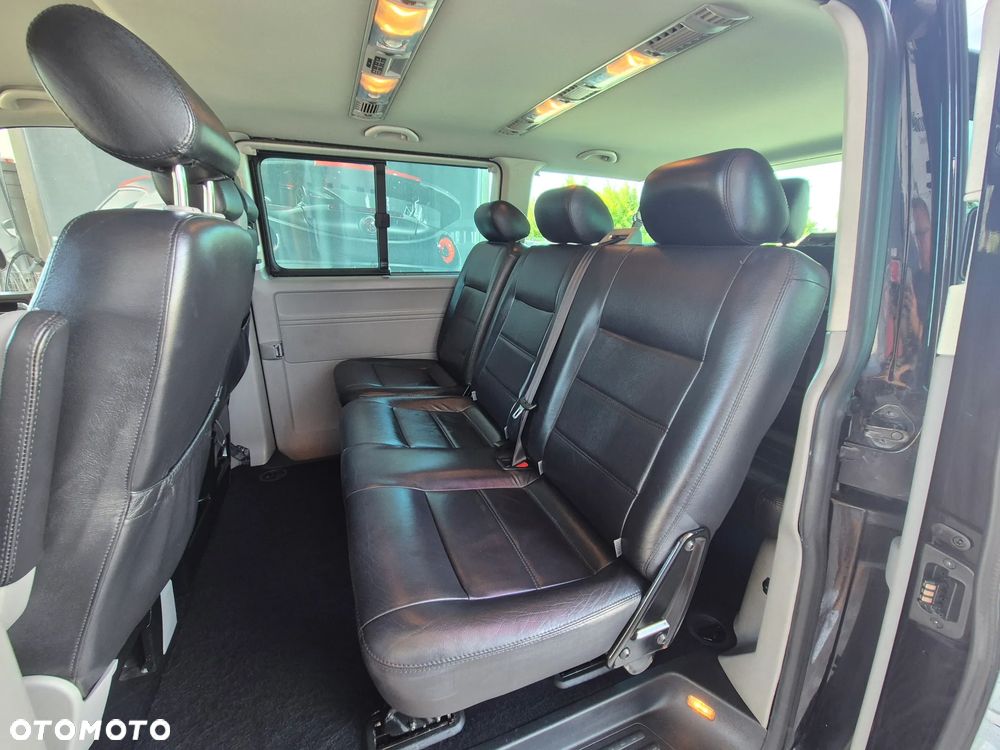 Volkswagen Caravelle - 26