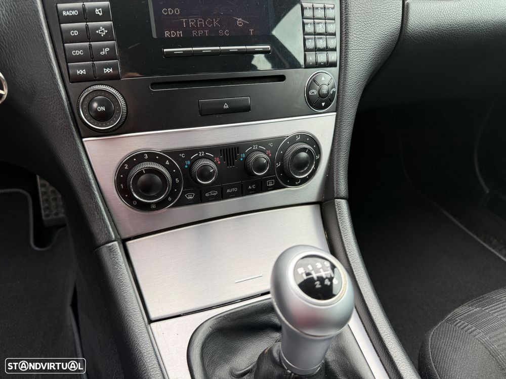 Mercedes-Benz C 200 - 13