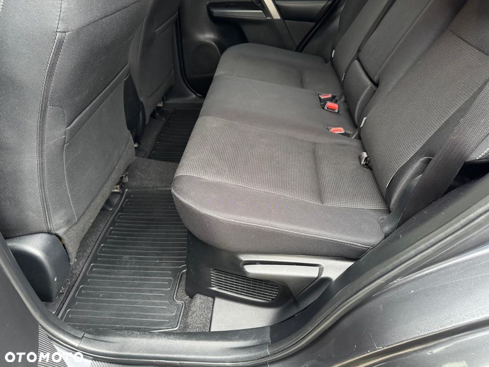 Toyota RAV4 Hybrid Premium 4x2 - 12