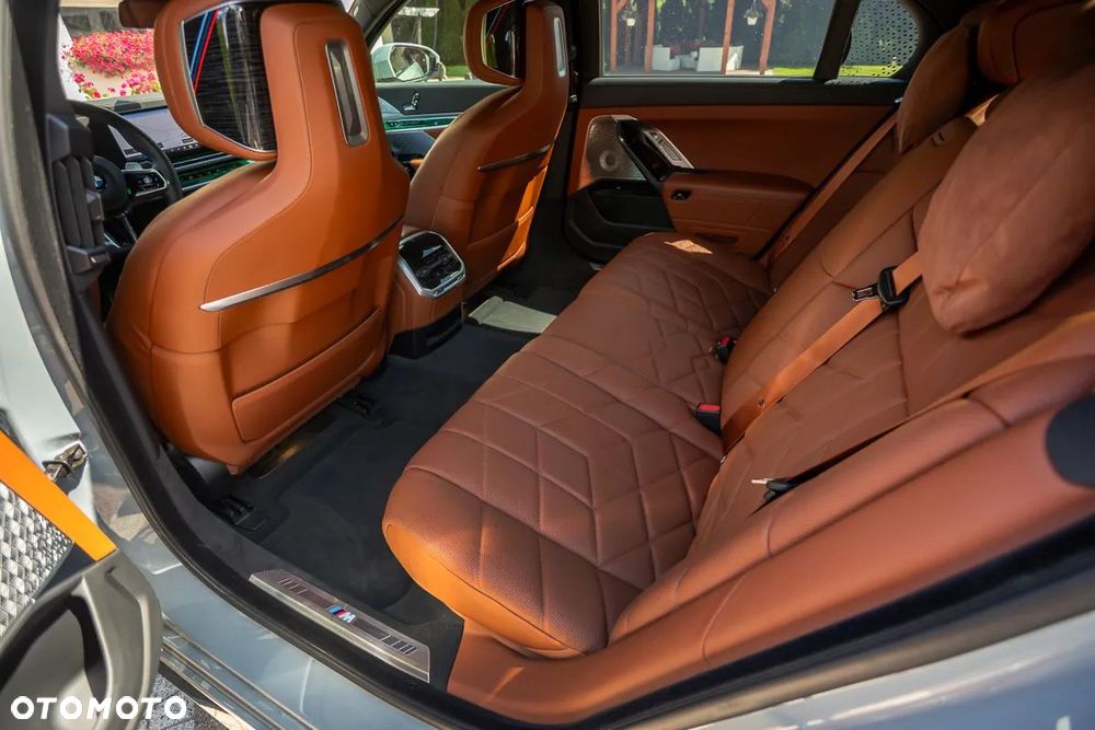 BMW Seria 7 740d xDrive mHEV Individual Edition sport - 19