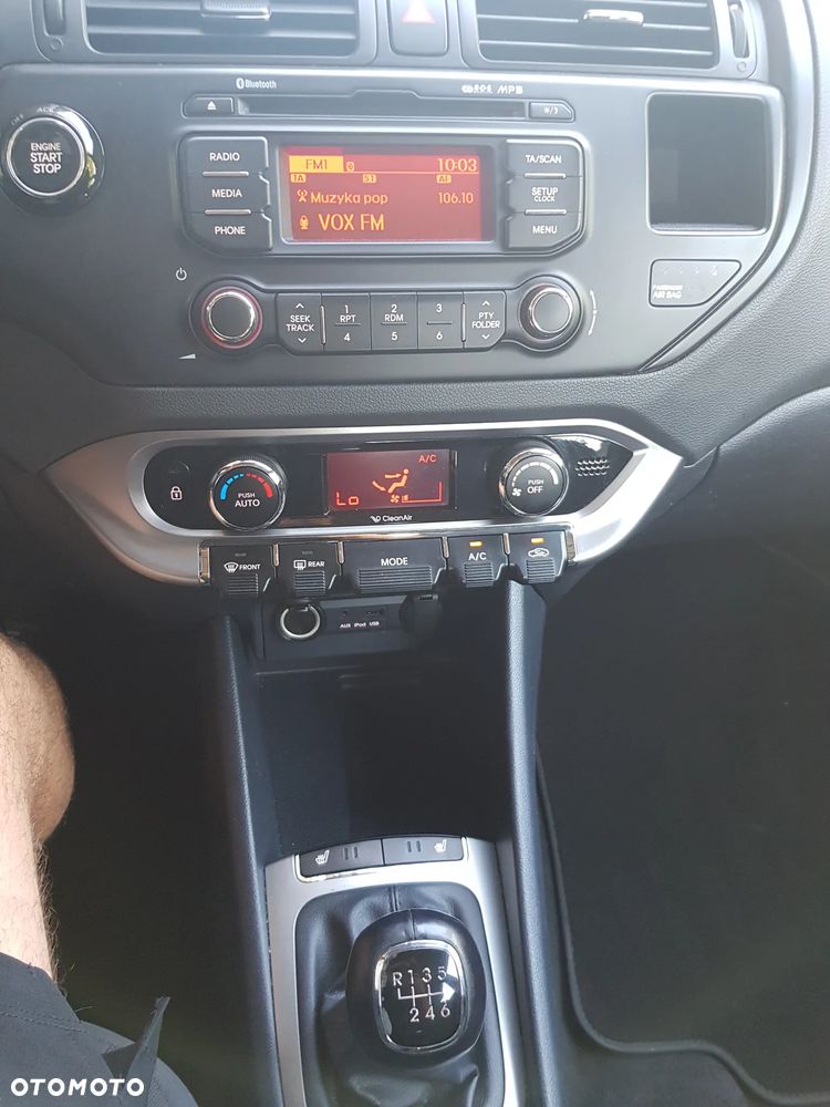 Kia Rio 1.4 ISG Dream Team Edition - 27