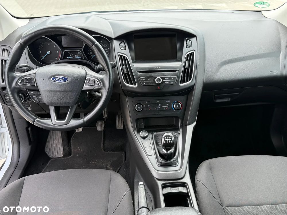 Ford Focus 1.5 TDCi DPF Start-Stopp-System Ambiente - 6
