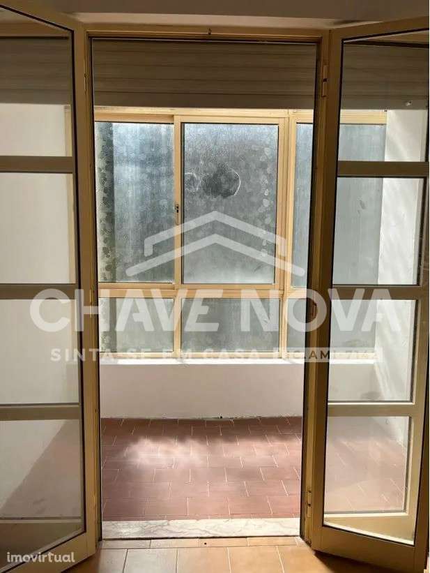 T2 c/ Marquise em Vilar do Paraíso - Grande imagem: 5/15