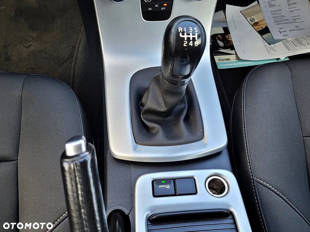 Volvo V50 DPF DRIVe Momentum - 15