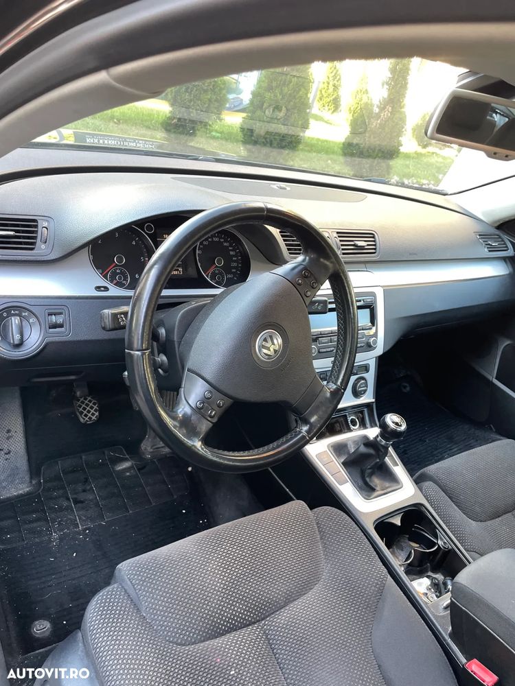 Volkswagen Passat - 3