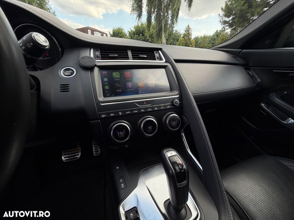 Jaguar E-Pace D180 AWD Aut. R-Dynamic SE - 9