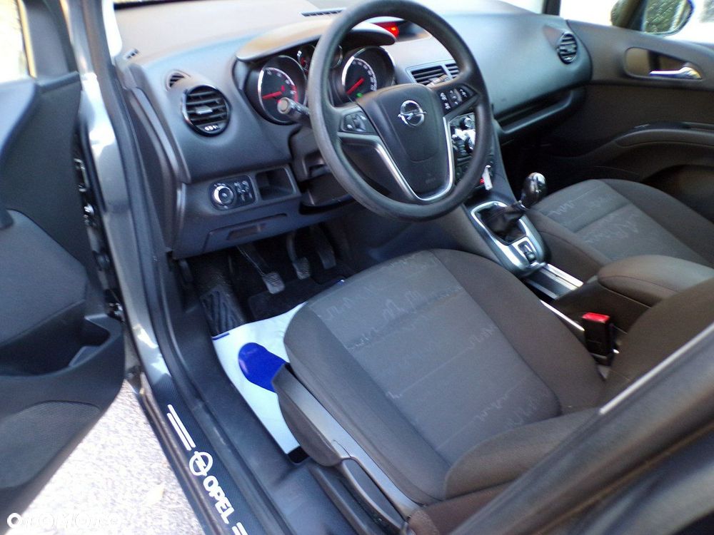 Opel Meriva - 23