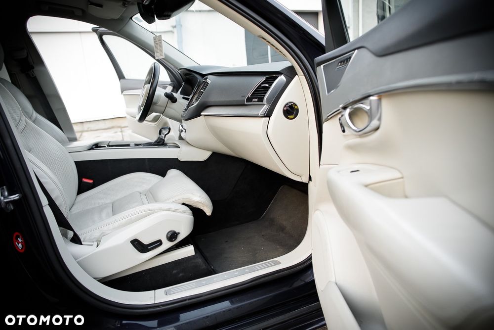 Volvo XC 90 D5 AWD Inscription 7os - 39
