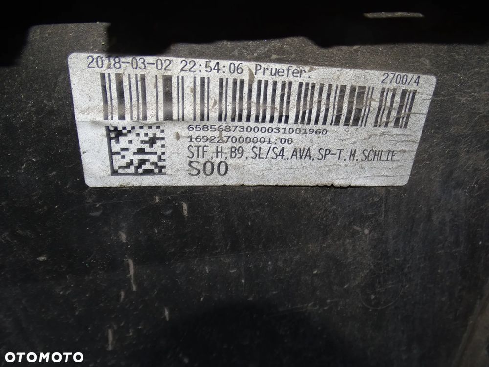 ZDERZAK TYLNY AUDI A4 B9 KOMBI - 8