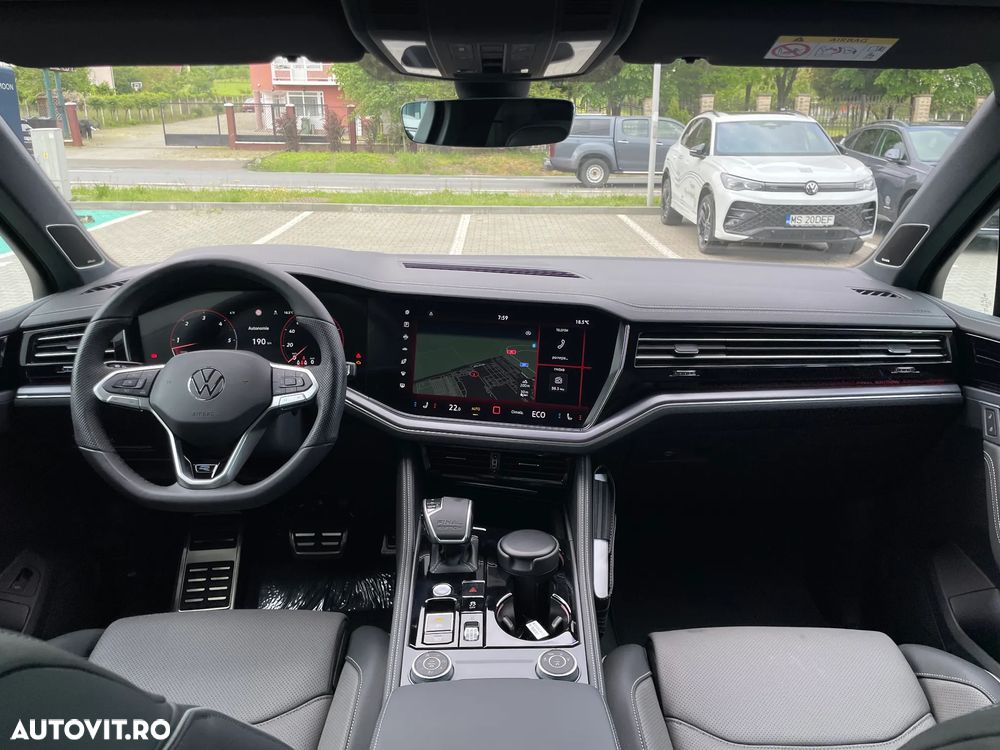 Volkswagen Touareg V6 TDI 4MOTION R-Line - 23