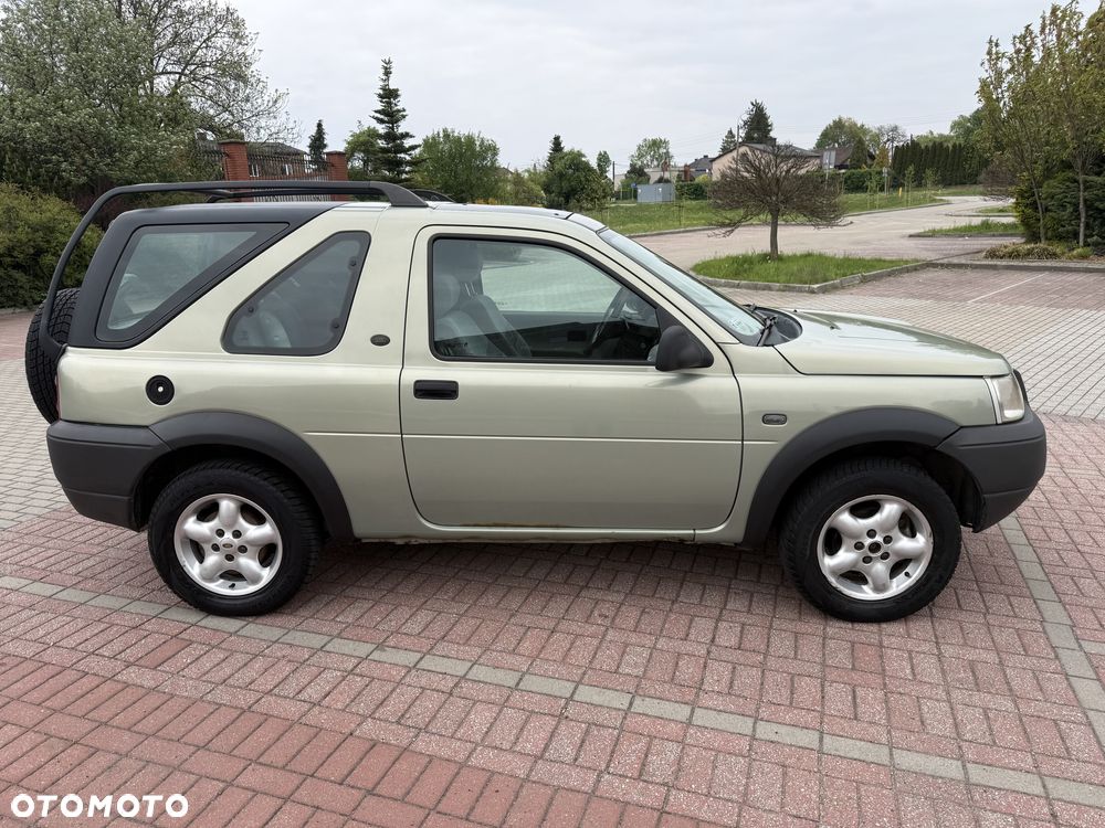 Land Rover Freelander 2.0 D - 17
