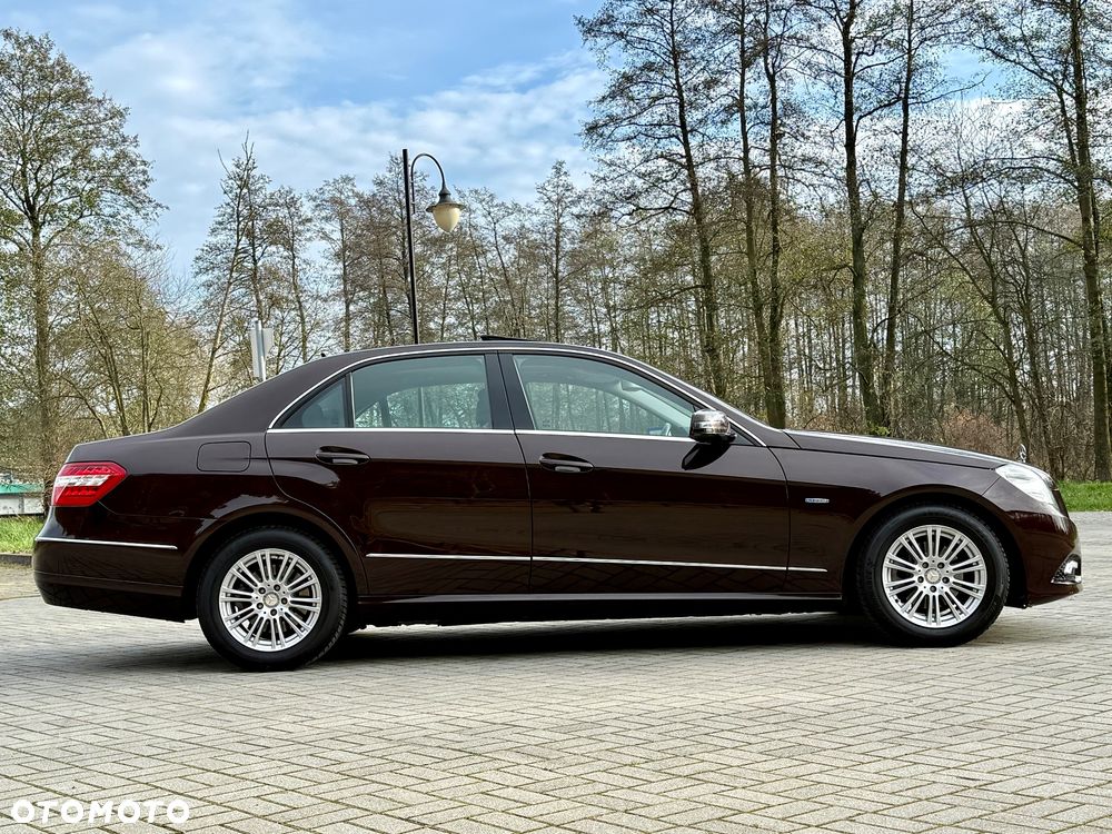 Mercedes-Benz Klasa E 200 BlueEFFICIENCY 7G-TRONIC Avantgarde - 22