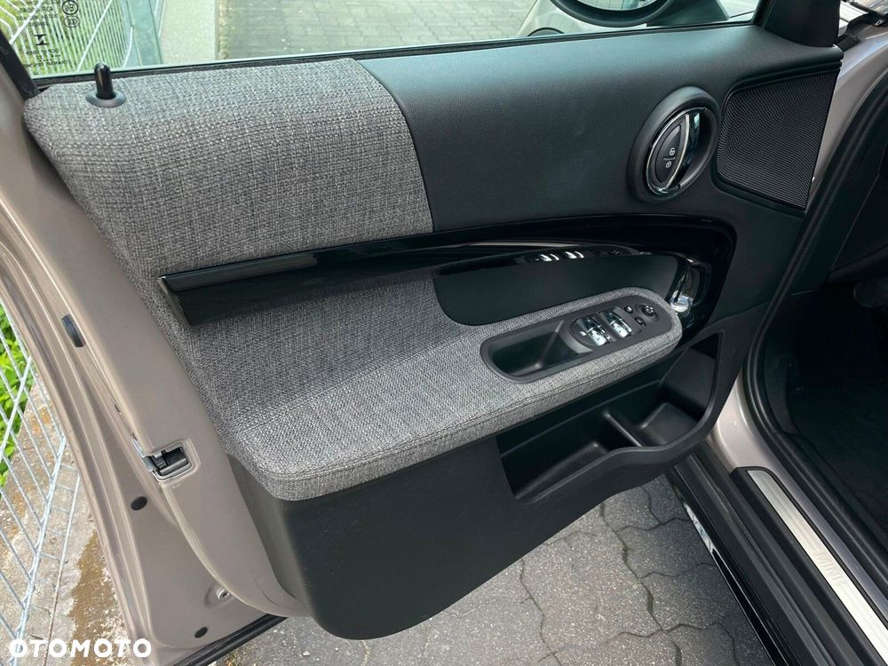 MINI Countryman - 18