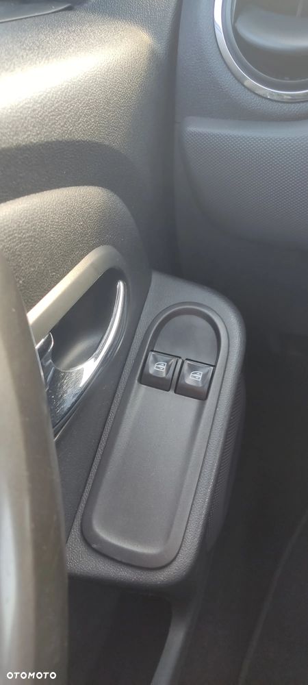 Dacia Duster SCe 115 4x2 Essentiel - 18