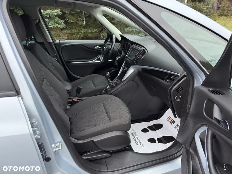 Opel Zafira 1.4 Turbo Business Edition - 11