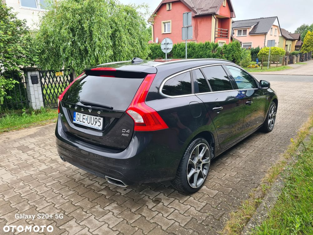 Volvo V60 D4 AWD Ocean Race - 3