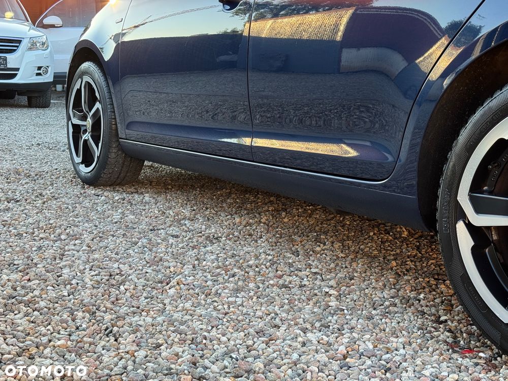 Volkswagen Golf 1.6 TDI DPF MATCH - 9