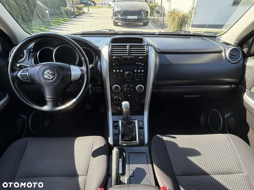Suzuki Grand Vitara - 11