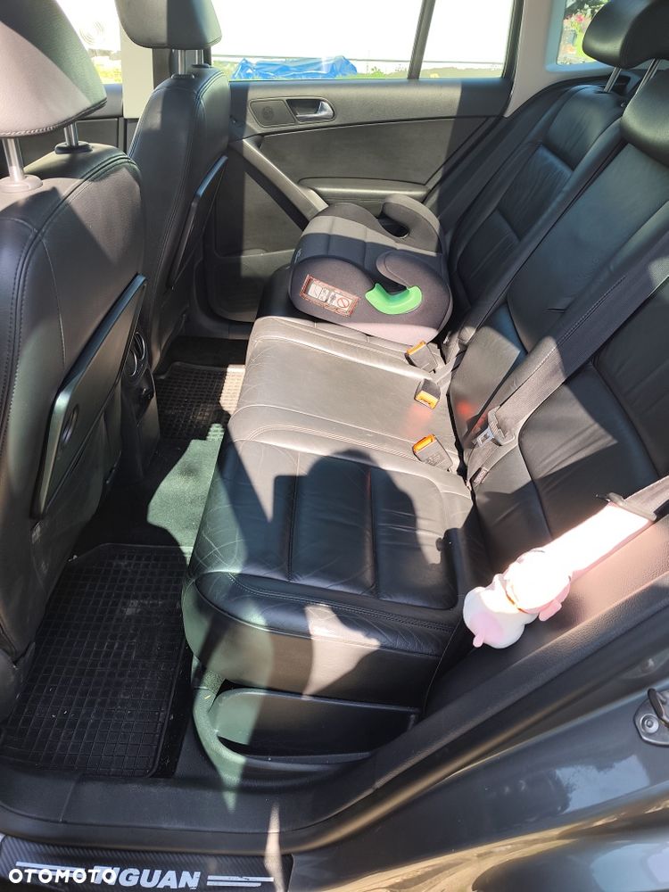 Volkswagen Tiguan - 8