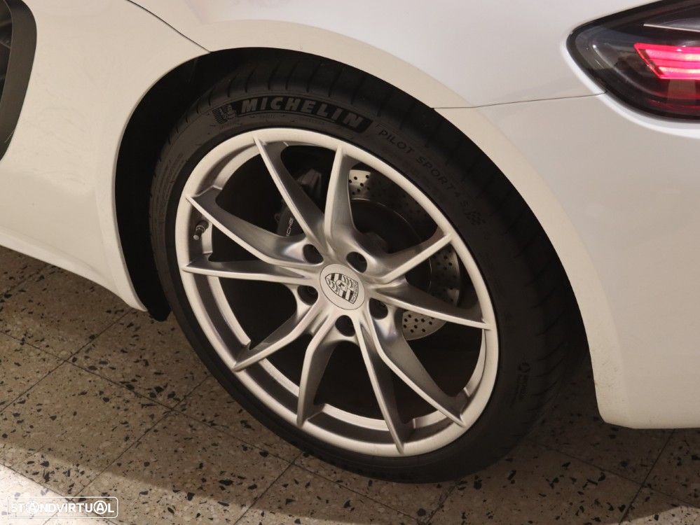 Porsche 718 Boxster PDK - 34