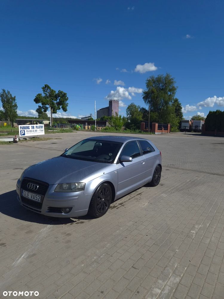 Audi A3 3-drzwiowe 1.6 FSI Ambiente - 1