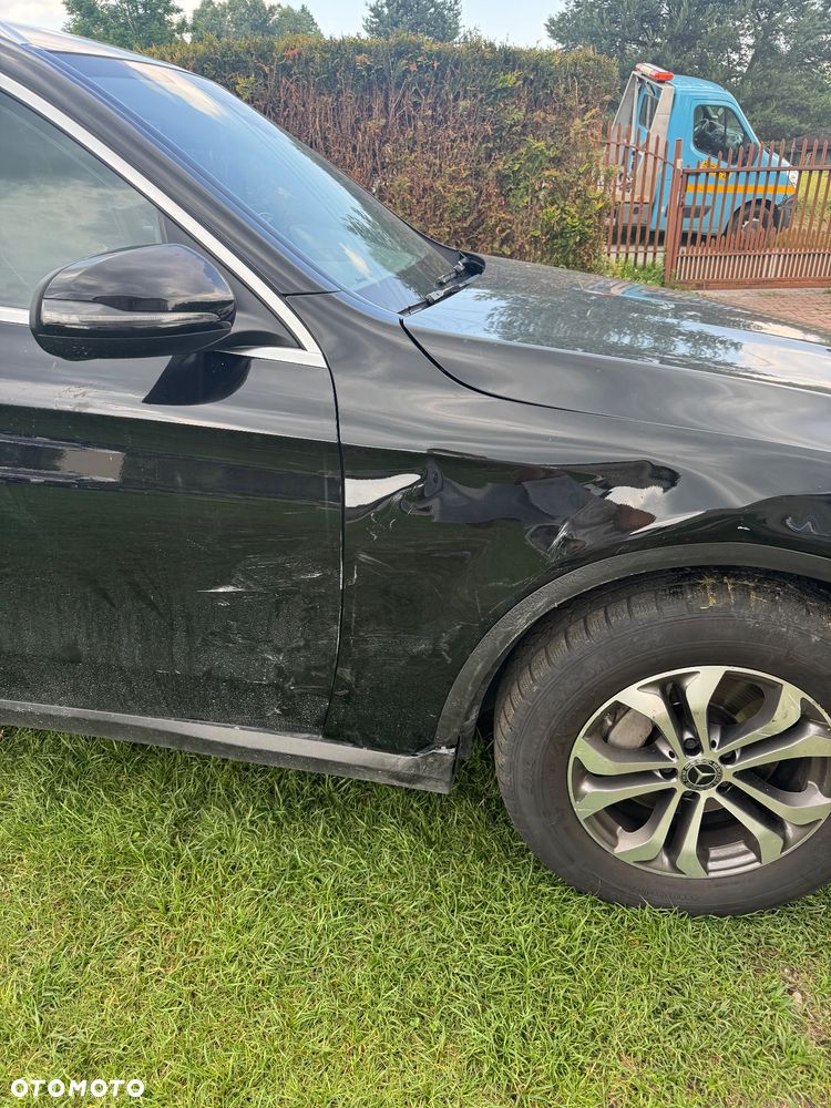 Mercedes-Benz GLC 300 d 4-Matic - 9