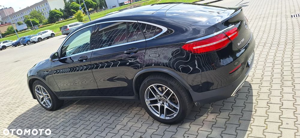 Mercedes-Benz GLC Coupe 250 4-Matic - 4
