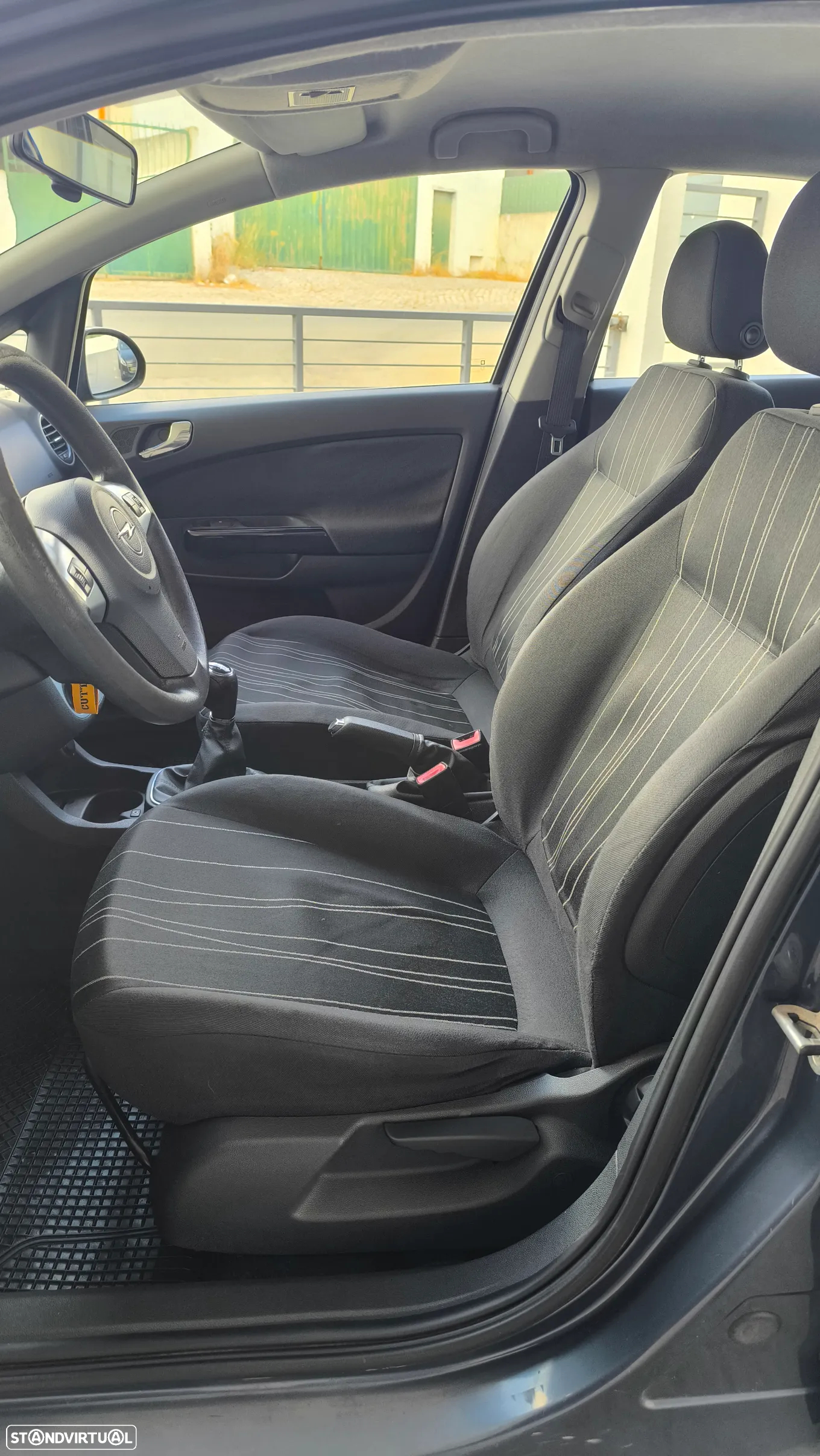 Opel Corsa 1.2 Enjoy - 14